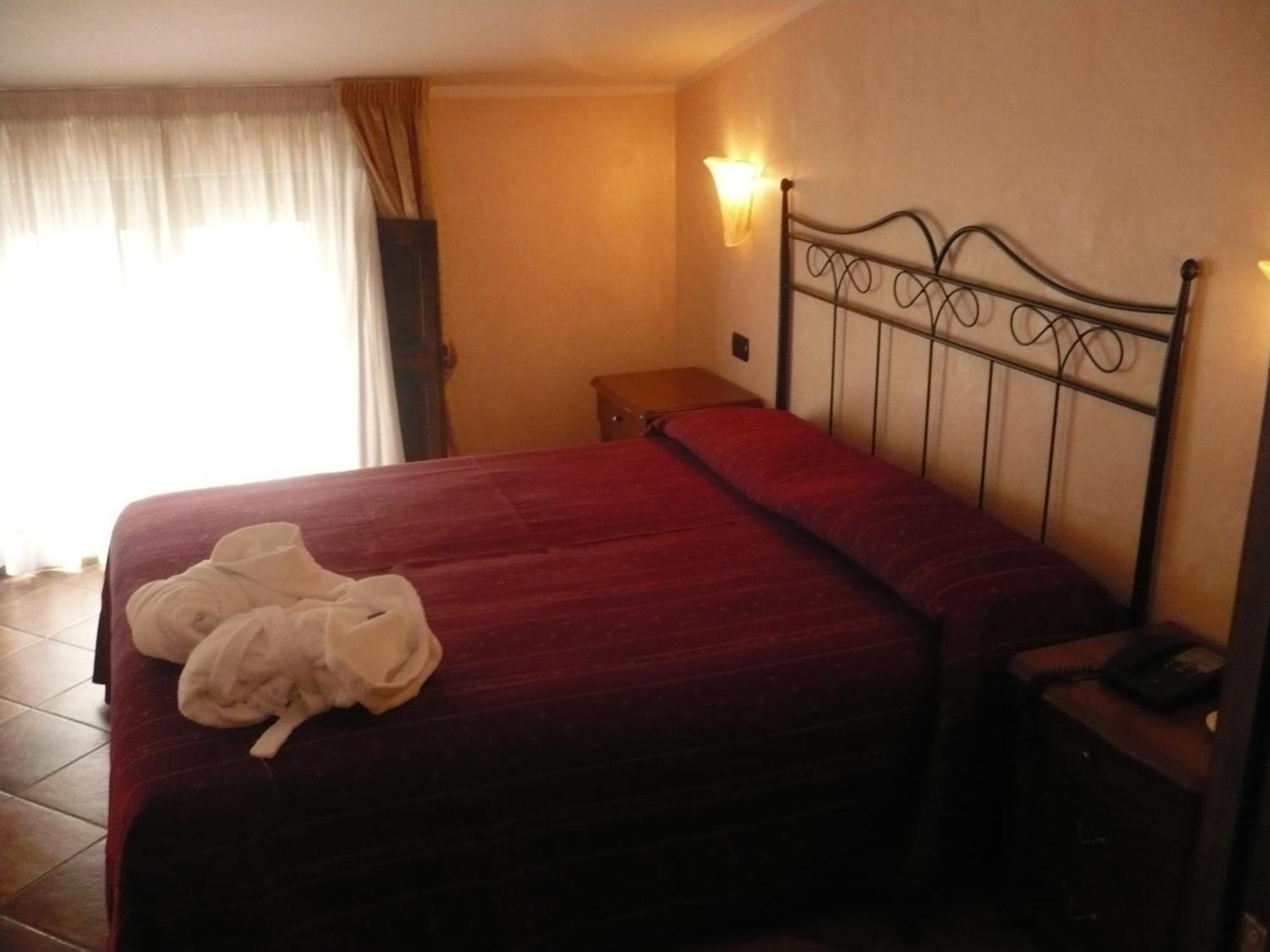 Hotel Palazzo Krataiis Шила Екстериор снимка