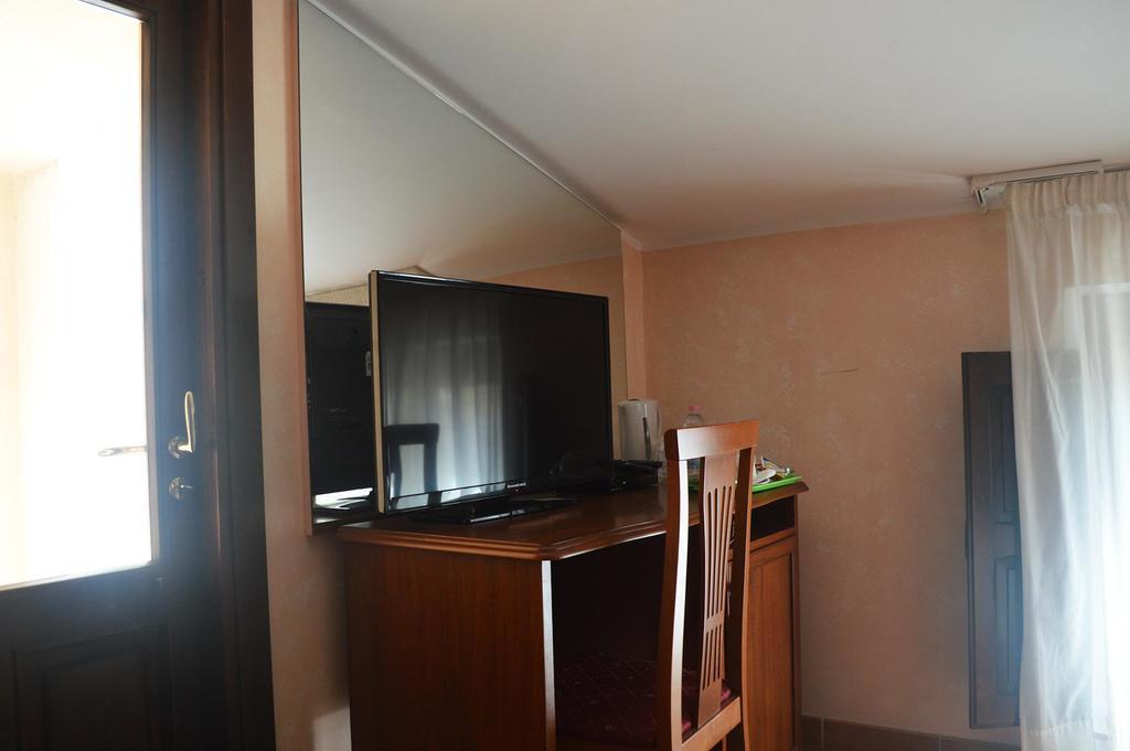 Hotel Palazzo Krataiis Шила Екстериор снимка