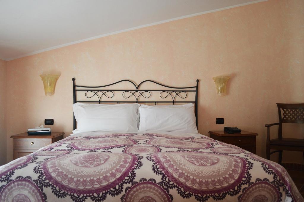 Hotel Palazzo Krataiis Шила Екстериор снимка